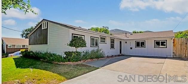 1st image of 6994 Ballinger Ave