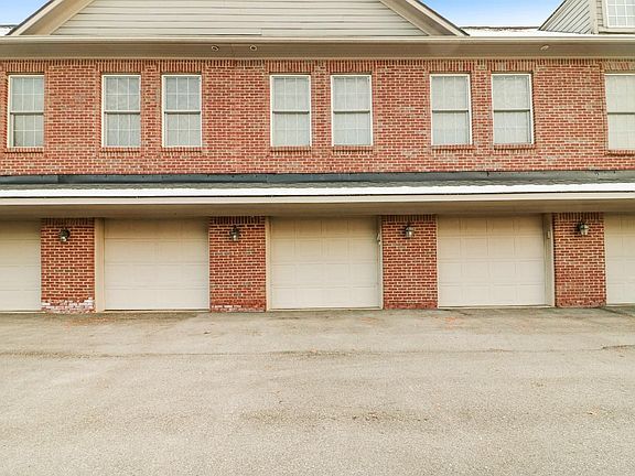 5th image of 5611 Hampshire Ln