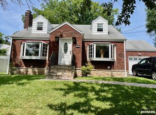 128 Overpeck Ave, Ridgefield Park, NJ 07660