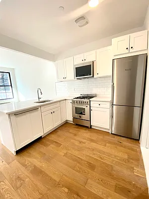 Rented by Oxford Property Group | media 6