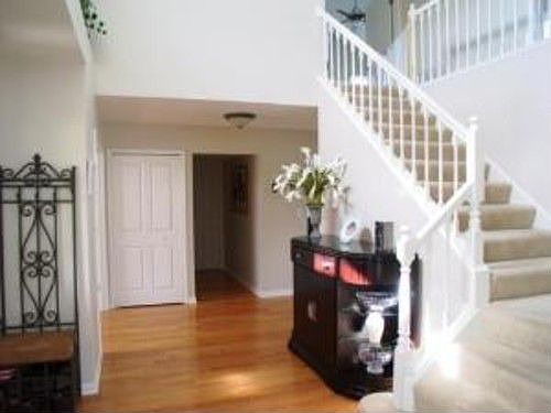 3rd image of 740 Warwick Ln