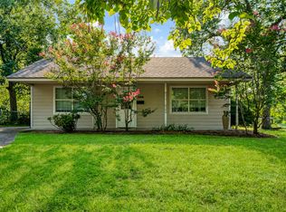 855 14th St NW, Paris, TX 75460