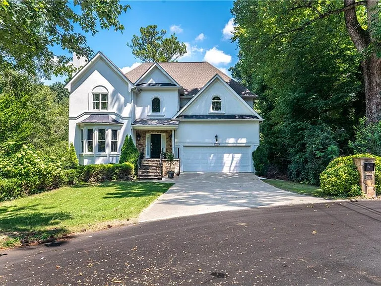 4260 Beverly Ln NE — Photo 30