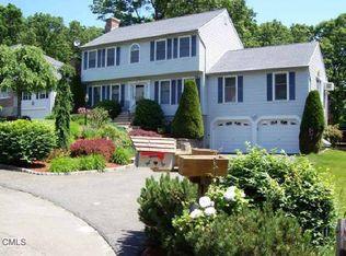 32 Crest St, Waterbury, CT 06708