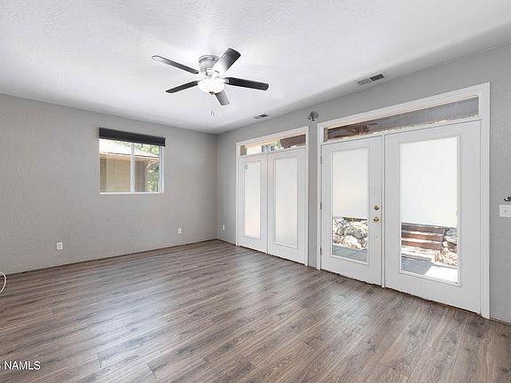 4th image of 1568 E Sejarez Way