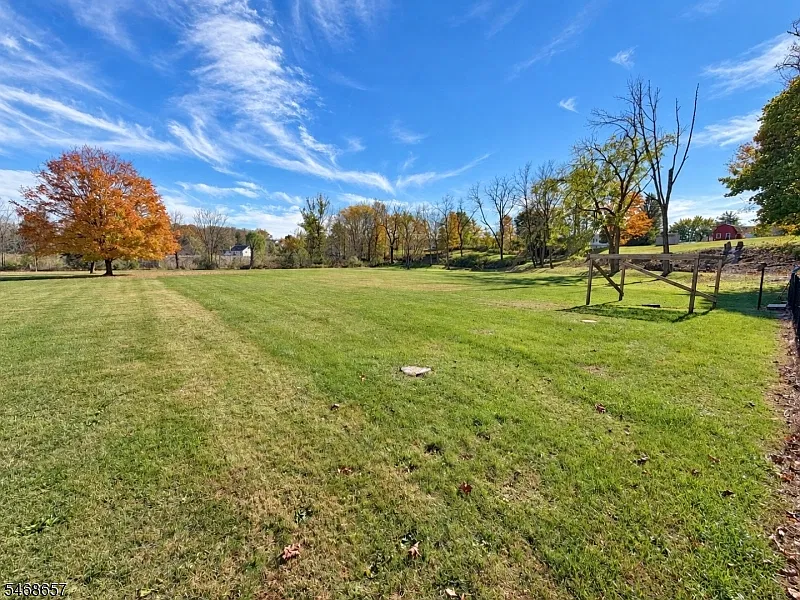 4 bed, 2.0 bath, $3,350 — Photo 4