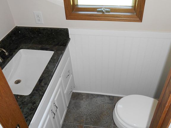 5th image of 1551 Waukazoo Dr
