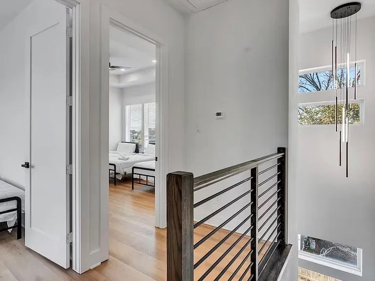 2709 Berry St — Photo 16