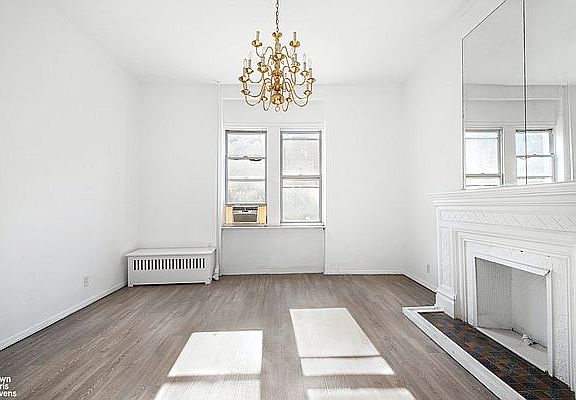 2nd image of 125 W 78th St #3F