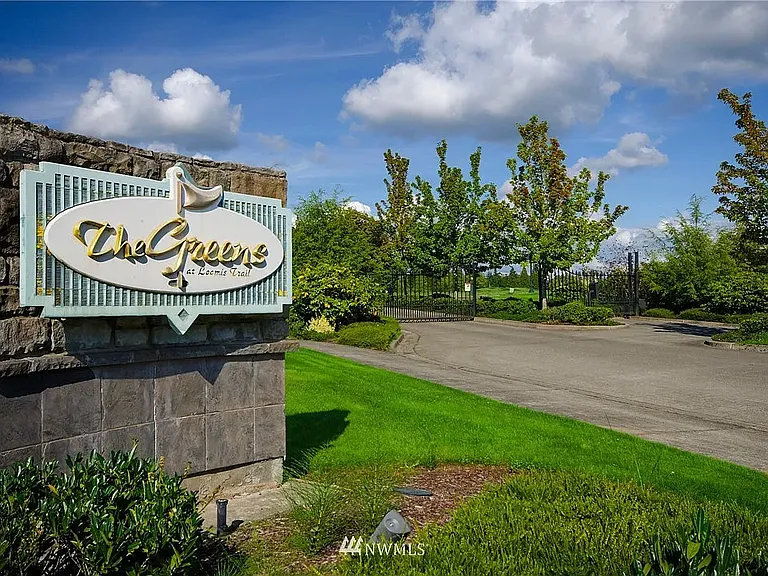 4463 Castlerock Dr — Photo 22