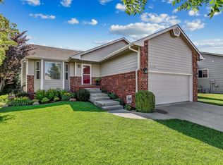 2510 N Fieldstone St, Andover, KS 67002