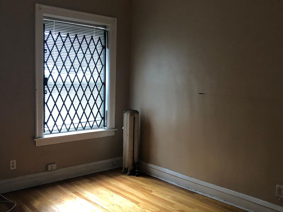 2nd image of 523 E 72nd St #1
