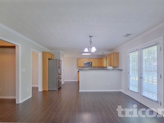 5th image of 315 Avonlea Dr