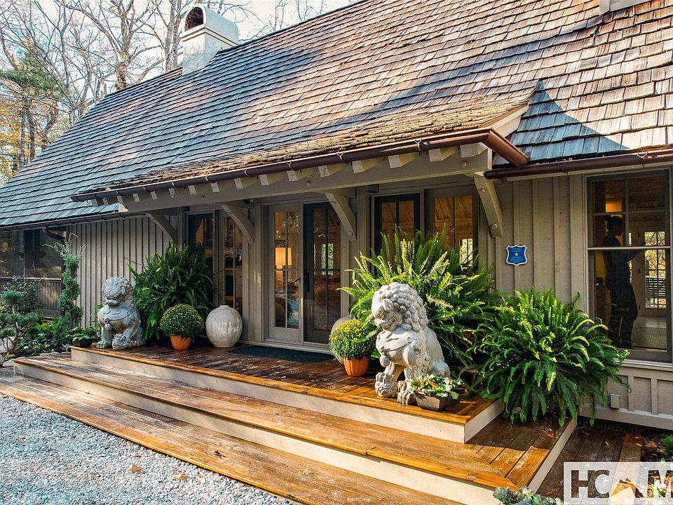 1st image of 1527 Wandering Ridge Road