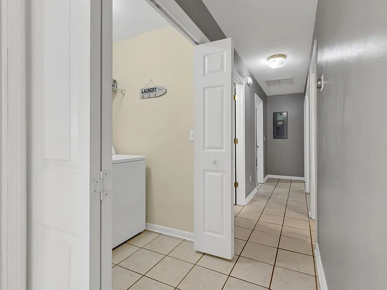 213 Cactus St — Photo 19