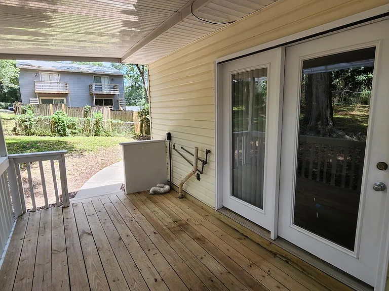 2479 Dundee Dr — Photo 22