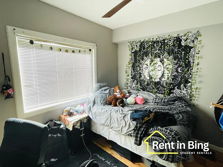 5 Walnut St #1 — Photo 6