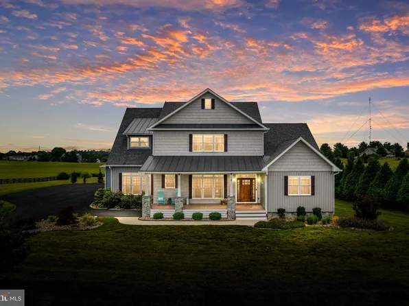 181 Darterjo Dr, Middletown, VA 22645