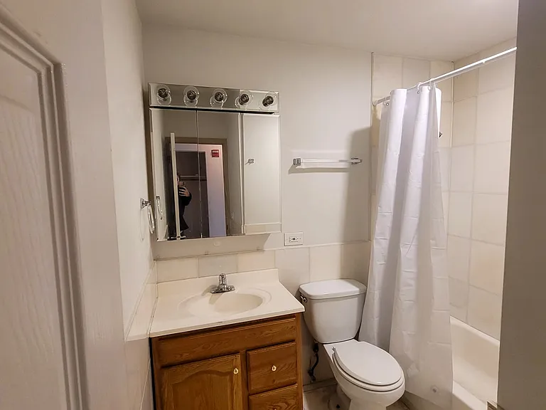 2205 Arbor Cir #8 — Photo 7