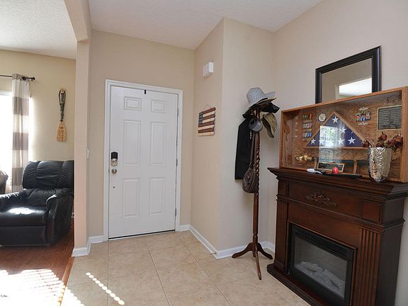 4th image of 2564 Creekfront Dr