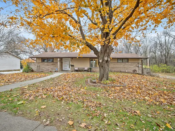 4161 Timber Ln, Des Moines, IA 50317