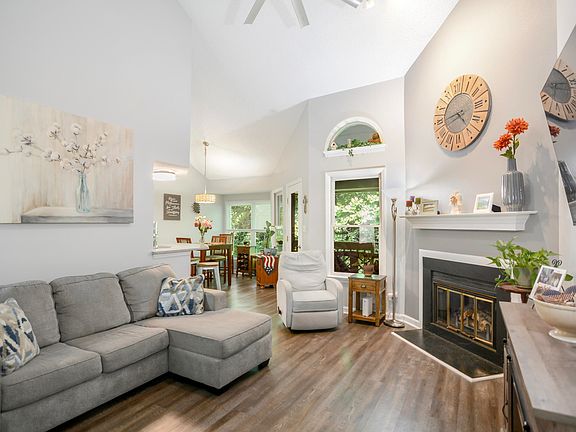 5th image of 101-2D Marbury Ct
