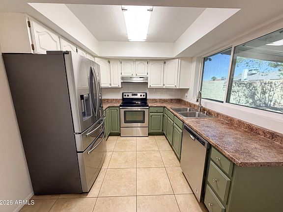 2nd image of 1948 W ANGELA Drive