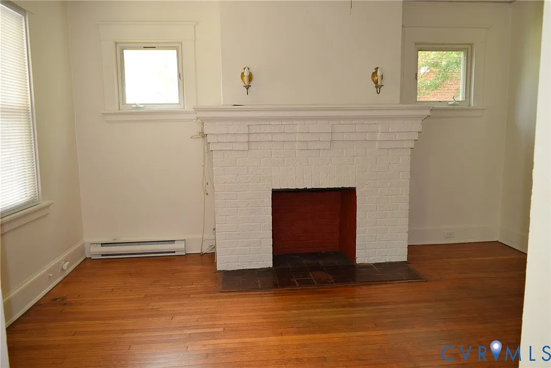 3 bed, 2.0 bath, 1728 sqft, $2,400 — Photo 3
