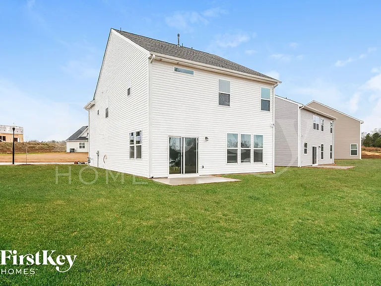 400 Stonefence Dr — Photo 15