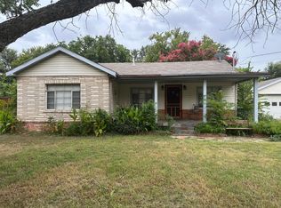 2610 Smith Barry Rd, Pantego, TX 76013