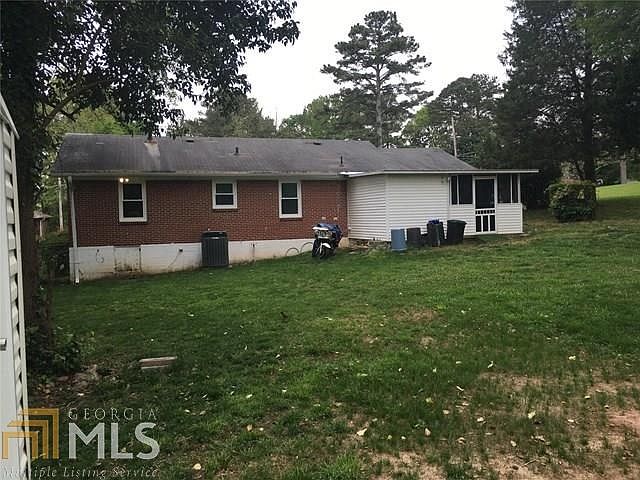 2nd image of 2246 Miriam Ln