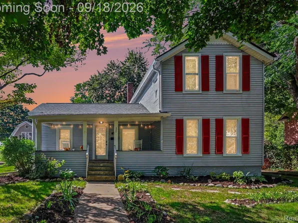 321 W Sibley St, Howell, MI 48843