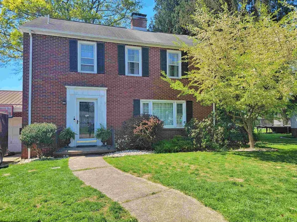 423 Dunkin Ave, Bridgeport, WV 26330