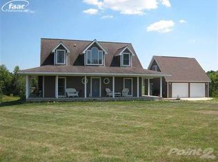 8360 O'Connell Rd, Fenton, MI 48430