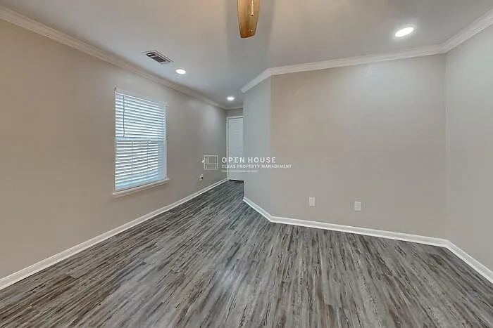 3 bed, 2.0 bath, 1270 sqft, $1,750 — Photo 4