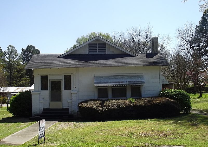 1st image of 130 E Bolling Ave