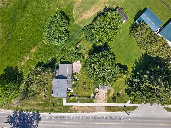 2nd image of 21996 Melbourne Rd