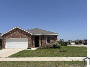 711 Camden Dr, Lavon, TX 75166