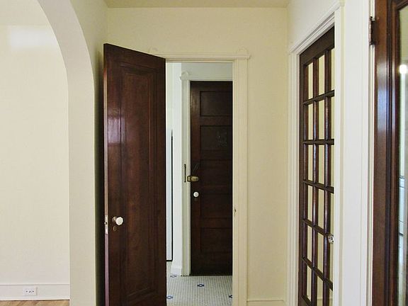 5th image of 607 E 10th Ave APT 1
