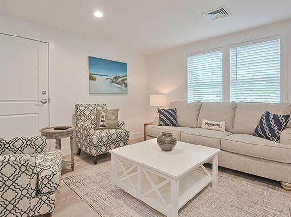 150 Water St #215