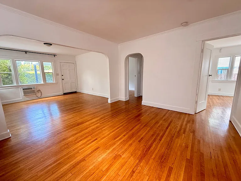 2471 W Ave 32 — Photo 14