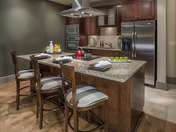 4th image of 7 Riverway Unit 609