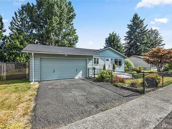 2nd image of 406 Brierwood Ct SE