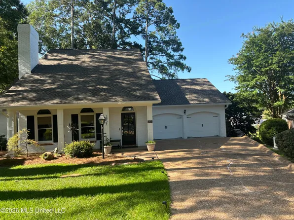 135 Winter Teal Pl, Madison, MS 39110
