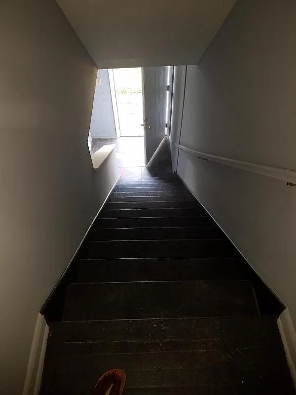 2 bed, 900 sqft, $1,100 — Photo 4