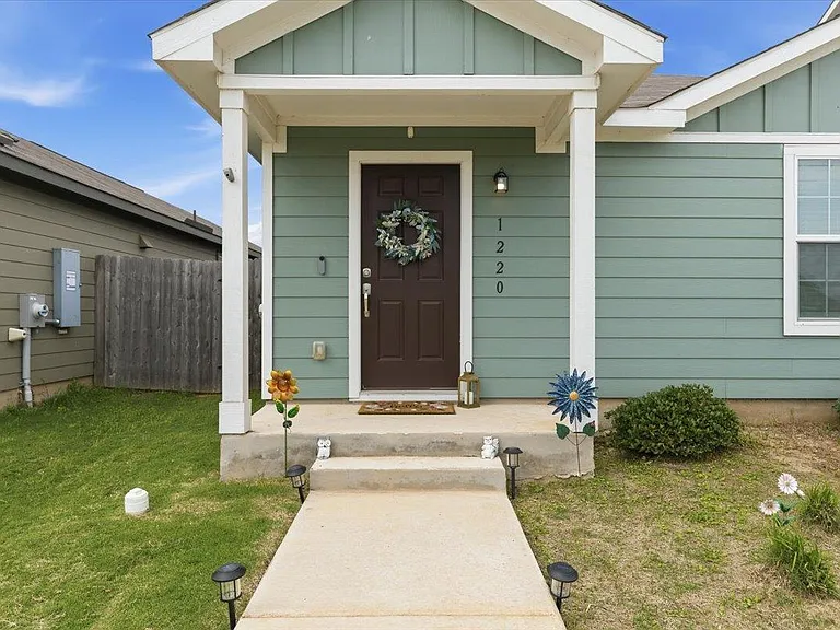 1220 Smallmouth Rd — Photo 5