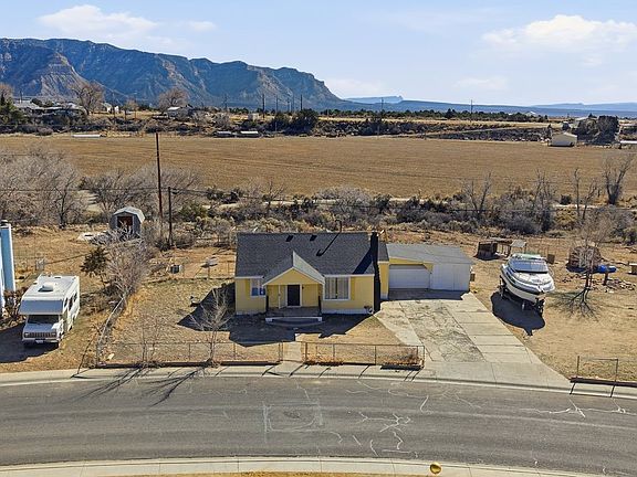 3rd image of 148 S Grassy Trail Dr