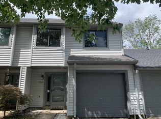 102 Lexington Cir, Matawan, NJ 07747