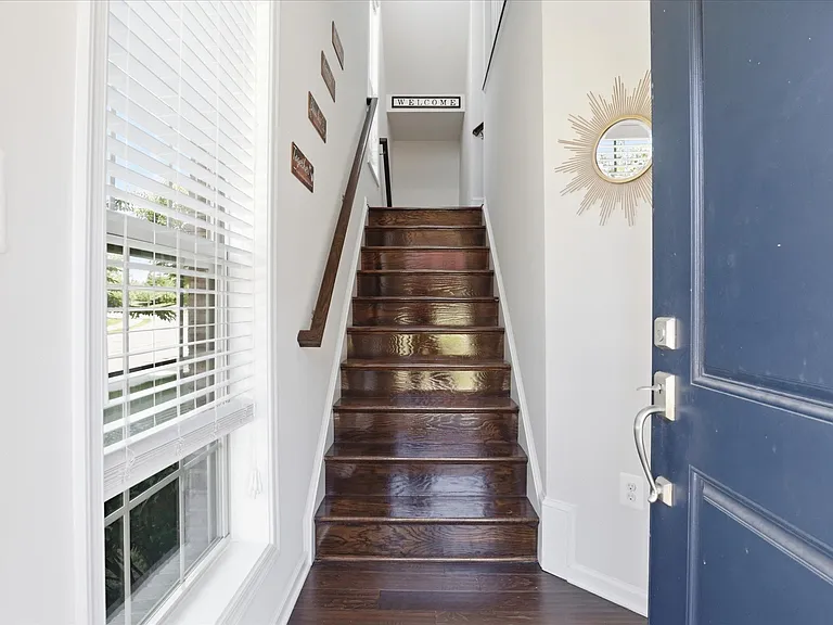 23755 Hopewell Manor Ter — Photo 5