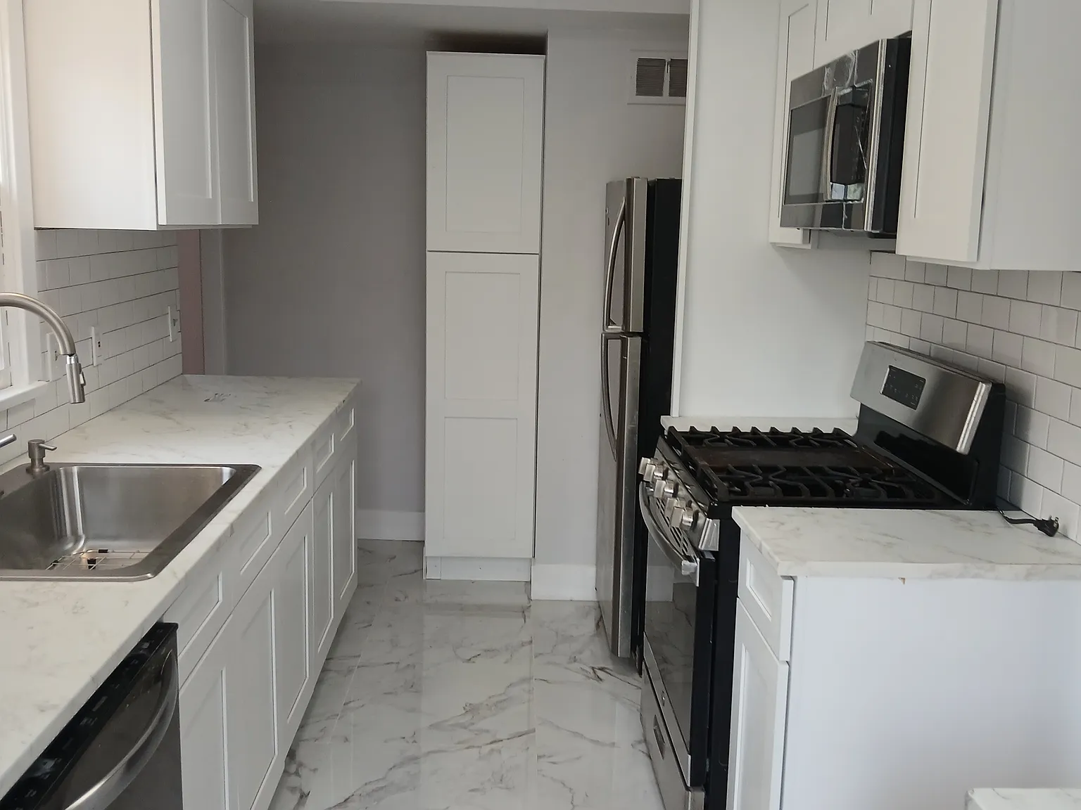 3 bed, 1700 sqft, $1,575 — Photo 4